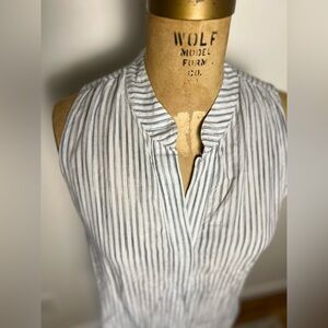 Anthropologie Cloth & Stone striped sleeveless button down blouse XS